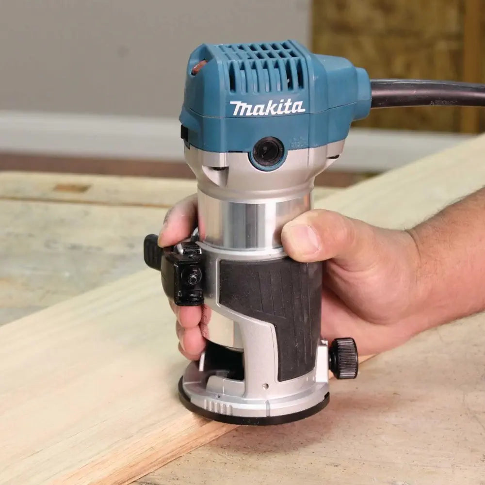 Makita 1‑1/4 HP Compact Router for Shapeoko (RT0701C) RobotShop
