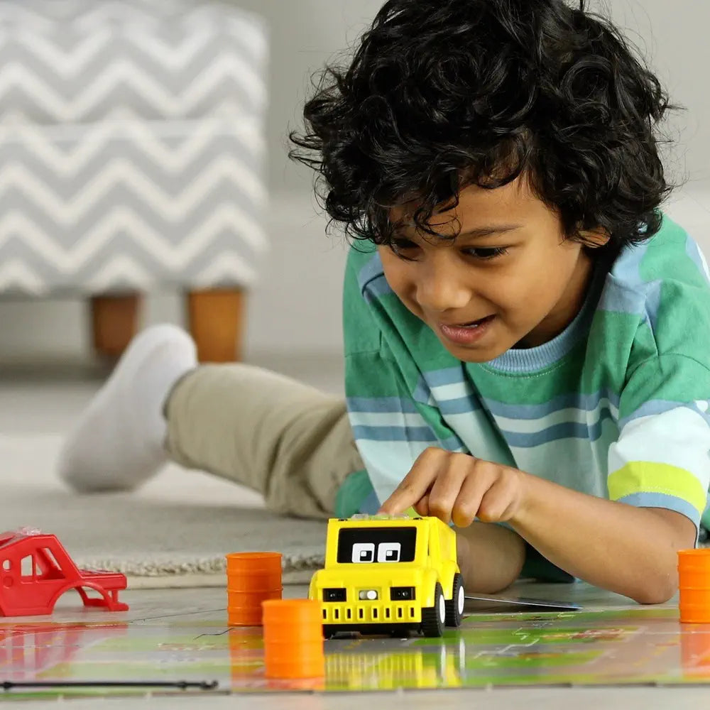 Switcheroo コーディングロボット 消防車 STEMラーニングリソーシズ Switcheroo Coding Crew | The Scholastic Parent Store