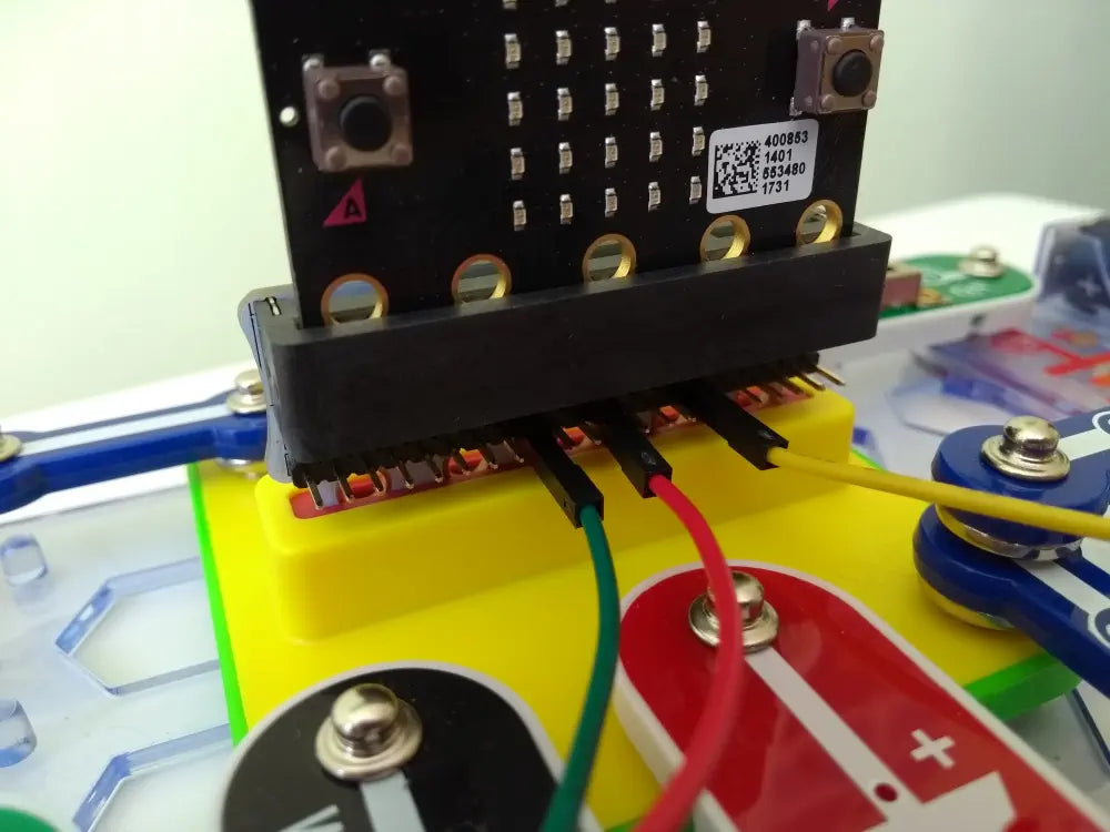 Snap:bit Extension Kit Micro:bit Adapter for Snap Circuits - RobotShop