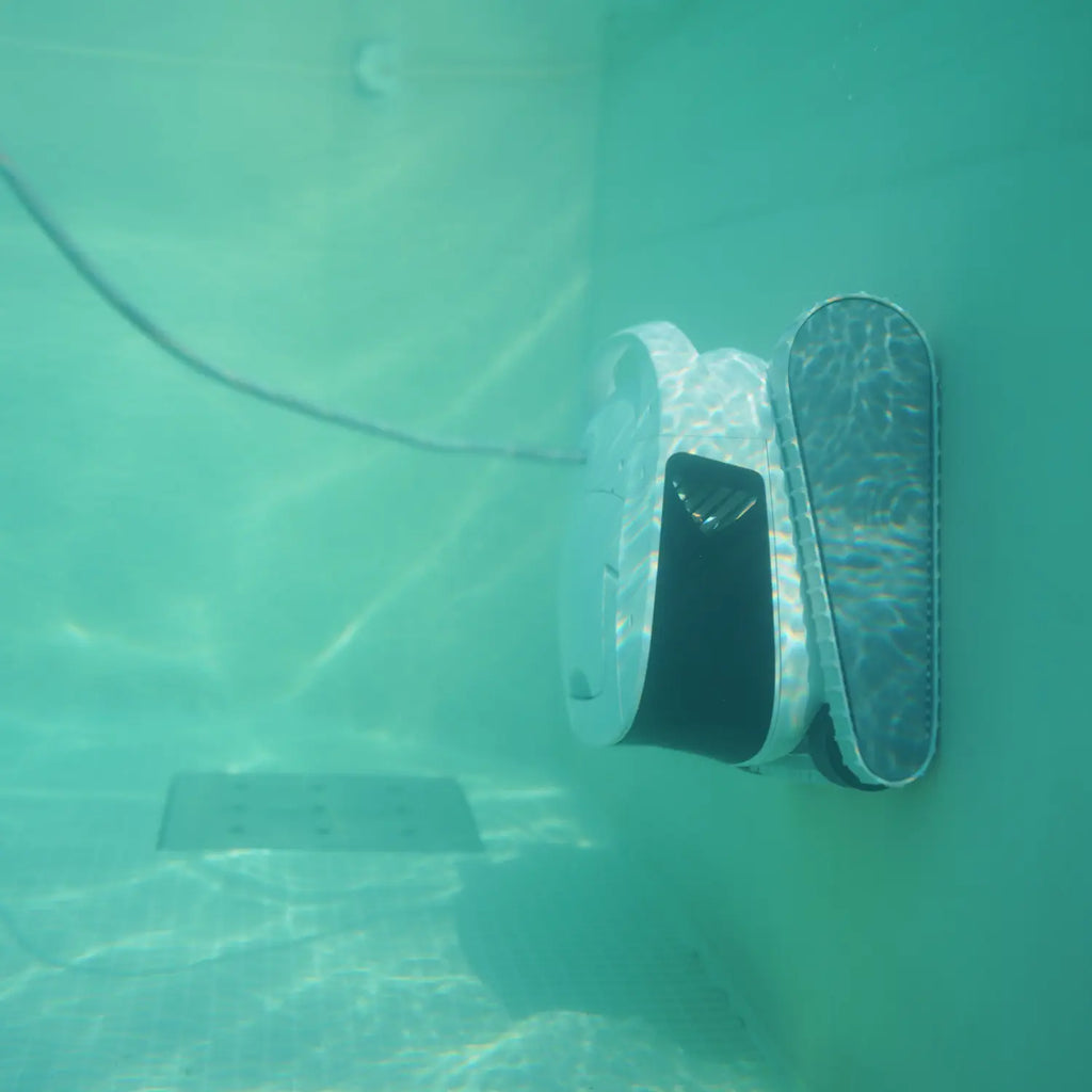 CHASING Hydro4-Battery Robotic Pool Cleaner