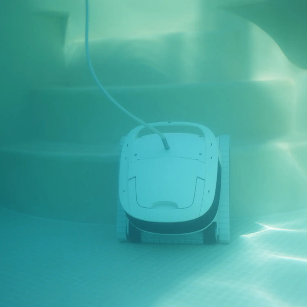 CHASING Hydro4-Battery Robotic Pool Cleaner