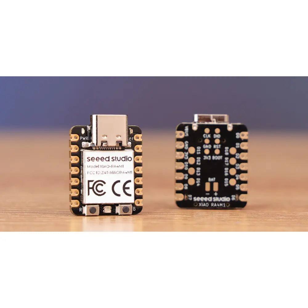 Seeed Studio XIAO RA4M1, 2x 7-Pin Header, unsoldered